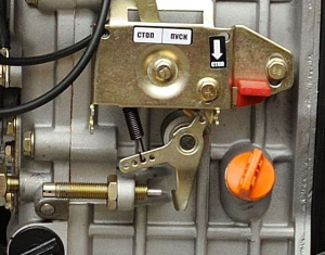 Дизельный генератор Hyundai DHY 6000LE-3  синхронный фото